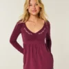 Top babydoll de manga comprida com pinças no peito