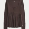 Top babydoll Henley com laço fácil Top babydoll Henley com laço fácil