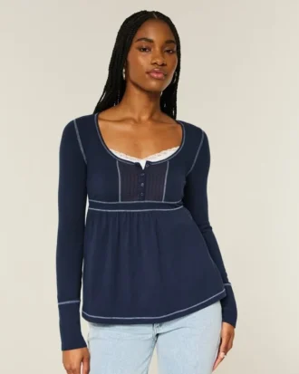 Top babydoll Henley de manga comprida