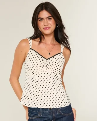 Top de chiffon com acabamento em renda