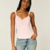 Top de chiffon com acabamento em renda