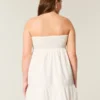 Vestido babydoll sem alças bordado