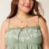 Vestido babydoll sem alças bordado