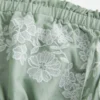 Vestido babydoll sem alças bordado