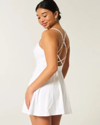 Vestido com alças nas costas Gilly Hicks Active