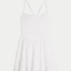 Vestido com alças nas costas Gilly Hicks Active
