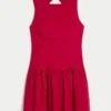 Vestido com saia-calça de cintura baixa e gola alta