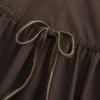 Vestido com saia-calça de cintura baixa e gola alta