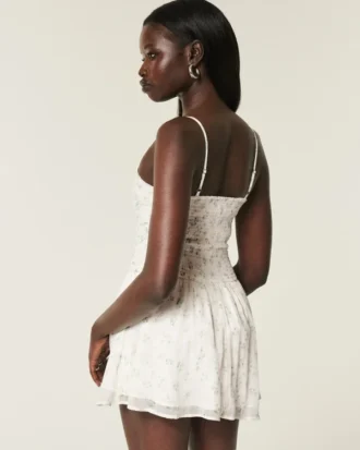 Vestido com saia-calça em chiffon