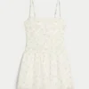 Vestido com saia-calça em chiffon