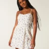 Vestido com saia-calça em mistura de linho com costas abertas