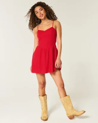 Vestido com saia-calça em mistura de linho com costas abertas