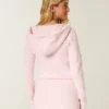 Vestido de malha com capuz e mangas compridas