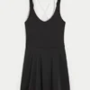 Vestido em camadas Active Boost da Gilly Hicks Vestido em camadas Active Boost da Gilly Hicks
