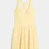 Vestido Halter Active Recharge Wrap da Gilly Hicks