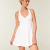 Vestido Halter Active Recharge Wrap da Gilly Hicks Vestido Halter Active Recharge Wrap da Gilly Hicks