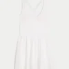 Vestido Halter Active Recharge Wrap da Gilly Hicks Vestido Halter Active Recharge Wrap da Gilly Hicks
