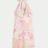 Vestido halter de crepe com costas abertas Vestido halter de crepe com costas abertas