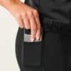Vestido justo sem alças com laço em cetim