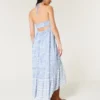 Vestido maxi assimétrico com decote halter