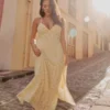 Vestido maxi com costas abertas