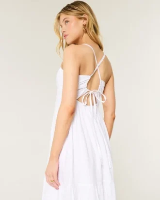 Vestido maxi com costas abertas