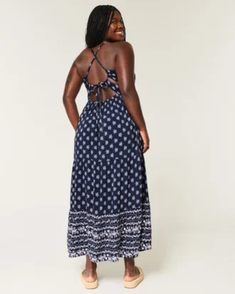 Vestido maxi com costas abertas