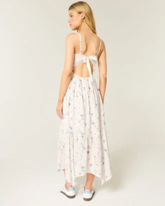 Vestido maxi em camadas