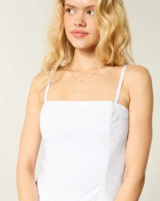 Vestido maxi sem alças bordado