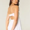 Vestido maxi sem alças com torção no busto