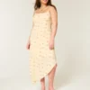 Vestido midi com bainha assimétrica