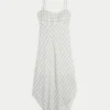 Vestido midi com bainha assimétrica